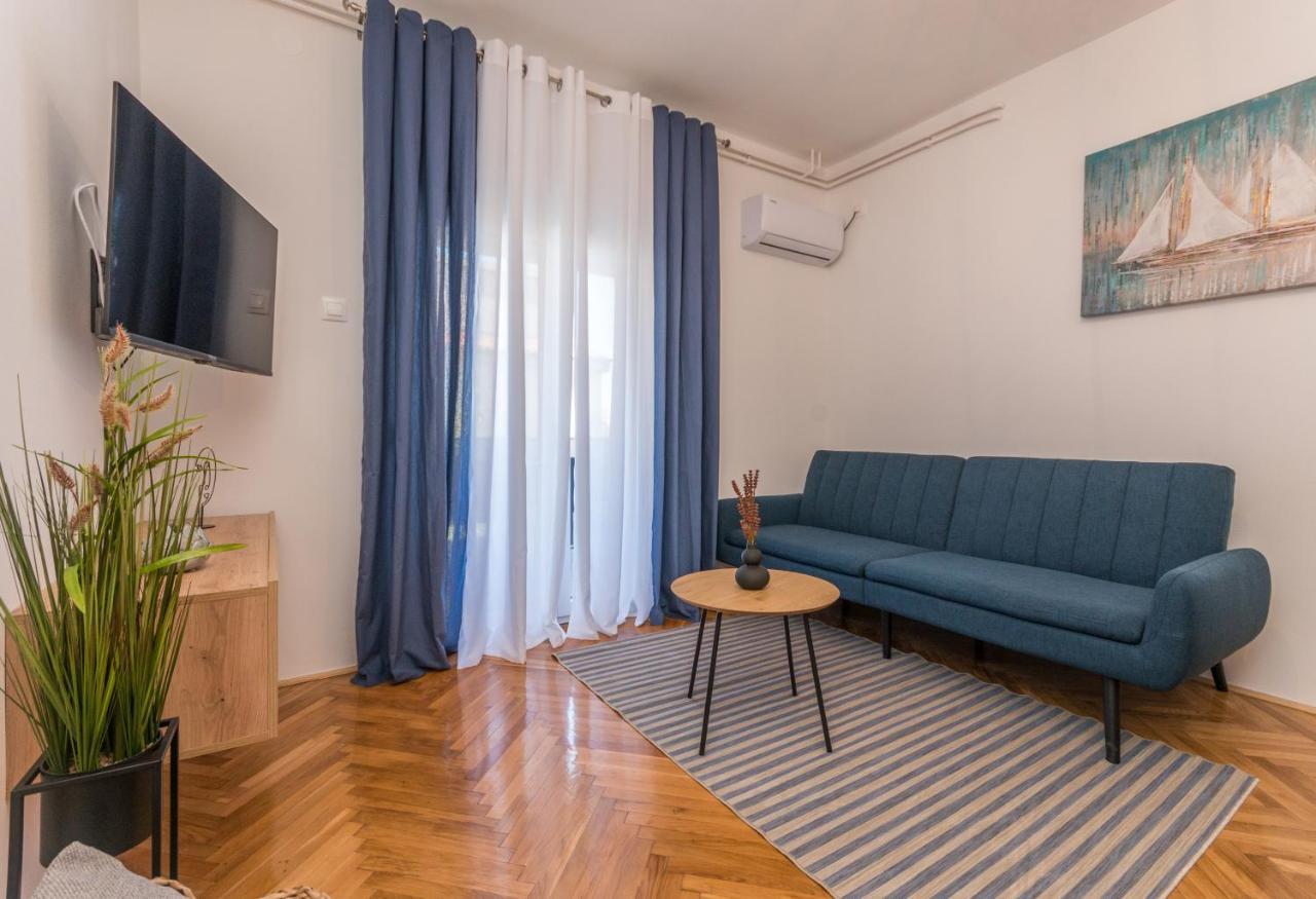 Apartmani A&M Биоград-на-Мору Экстерьер фото